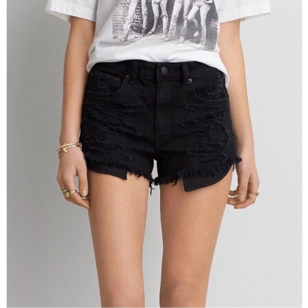 Women's American Eagle Black Distressed Denim Shorts - Size 6